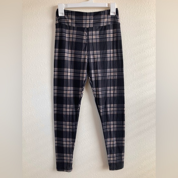 LuLaRoe Pants - LuLaRoe Plaid Leggings OS Black Cream Peach Stretch Pants